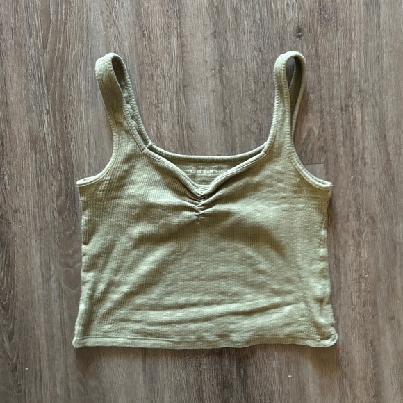 green tank - Picture 1 of 2